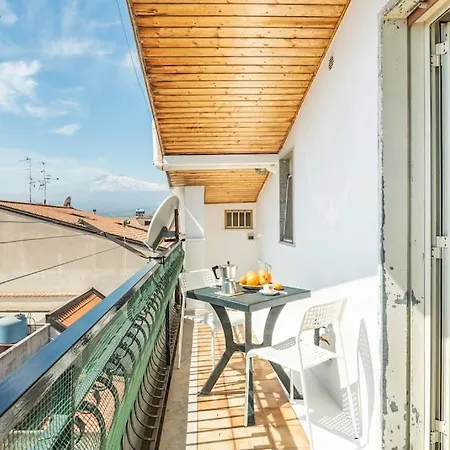 Un Passo Dal Mare Due Dall'etna Apartment Giardini Naxos