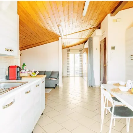 Un Passo Dal Mare Due Dall'etna Daire *