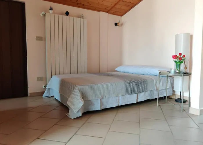 Un Passo Dal Mare Due Dall'etna