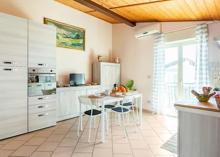 Appartement Un Passo Dal Mare Due Dall'etna Giardini-Naxos